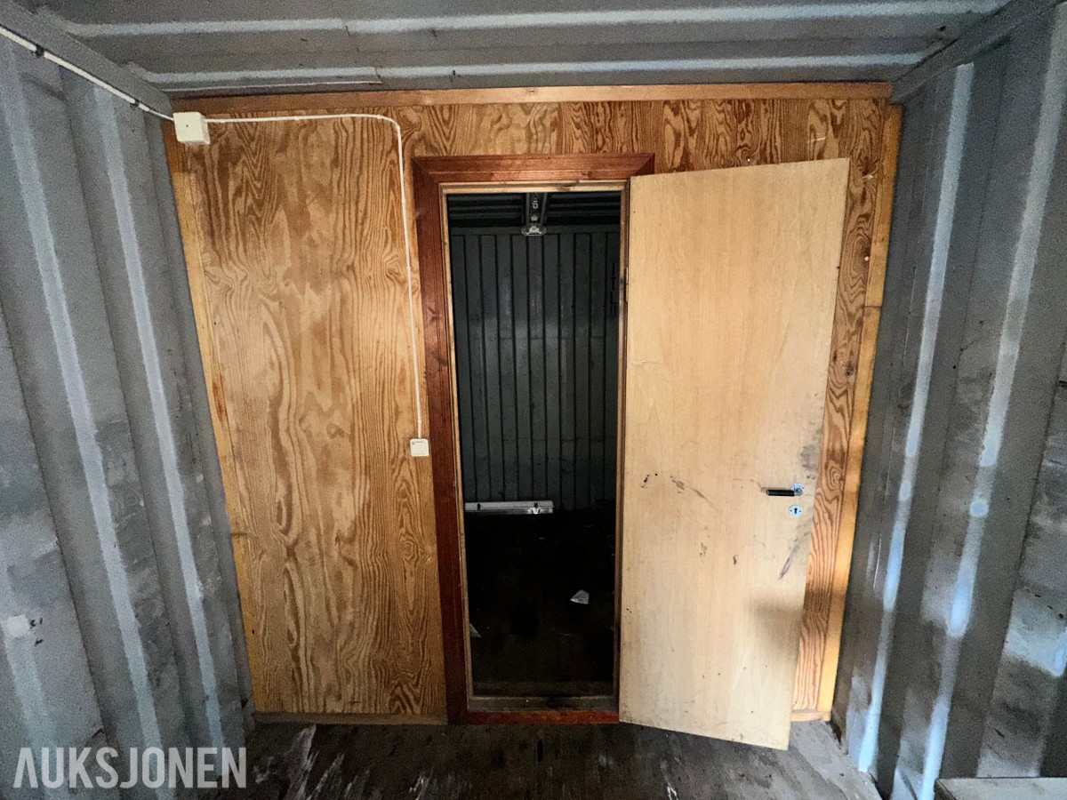 20 fots lagercontainer med innredning, belysning og gangdør
