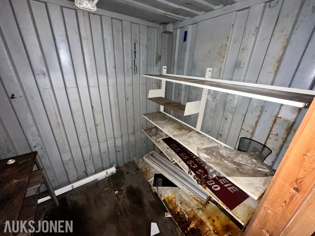 20 fots lagercontainer med innredning, belysning og gangdør