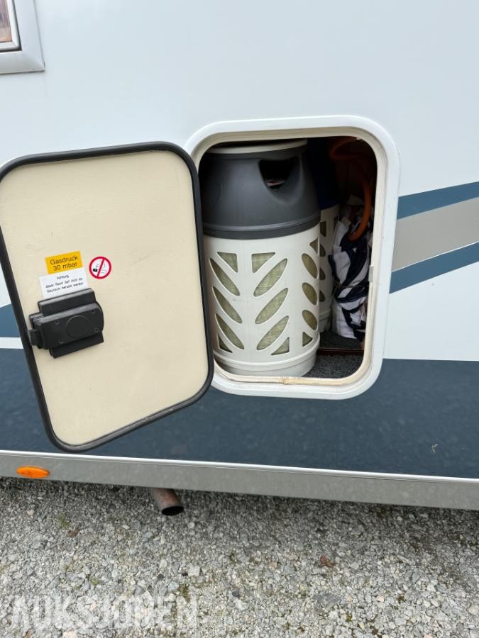 2004 Hobby 650 FSC Campingbil