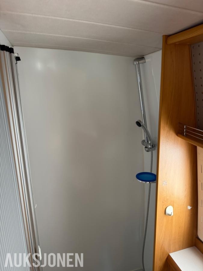 2004 Hobby 650 FSC Campingbil