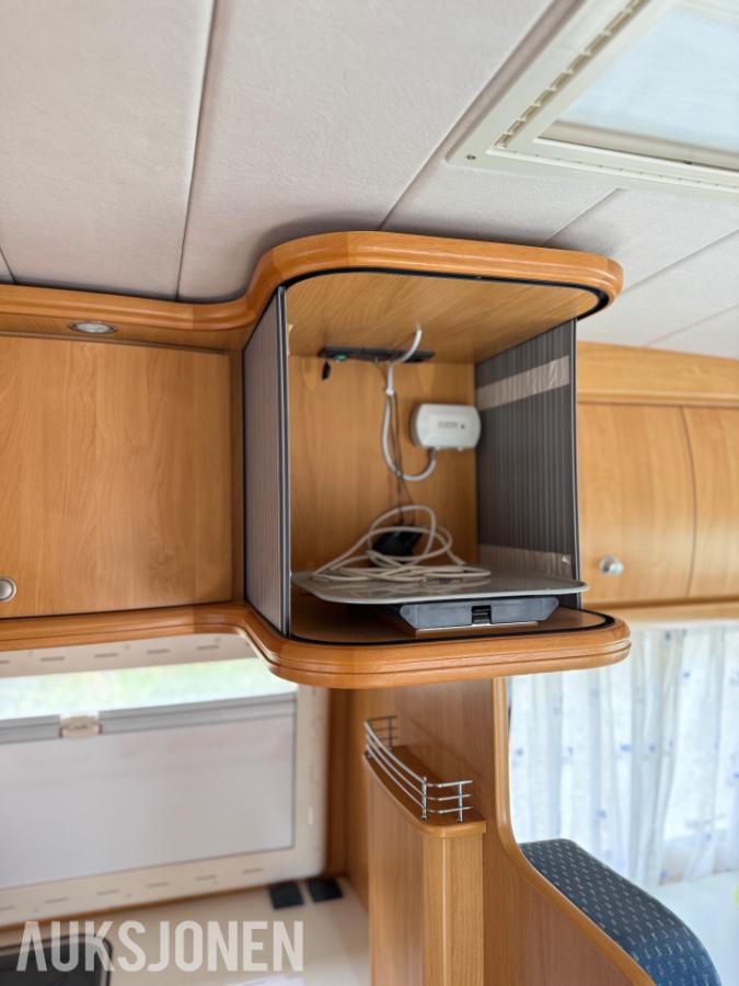 2004 Hobby 650 FSC Campingbil