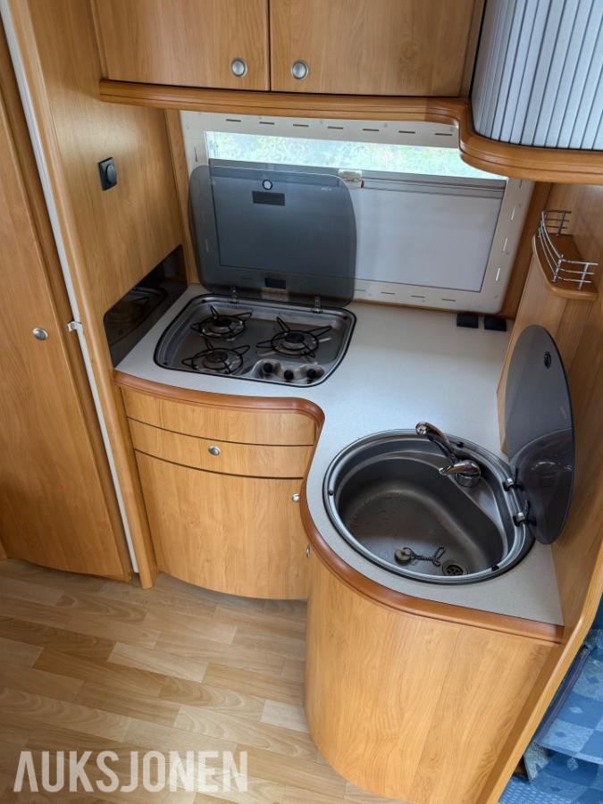 2004 Hobby 650 FSC Campingbil
