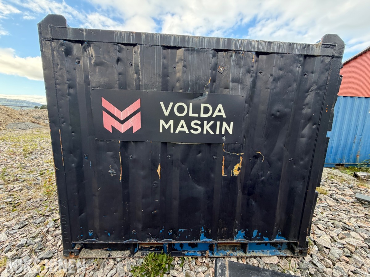 8 fots lager-/verktøycontainer med innredning