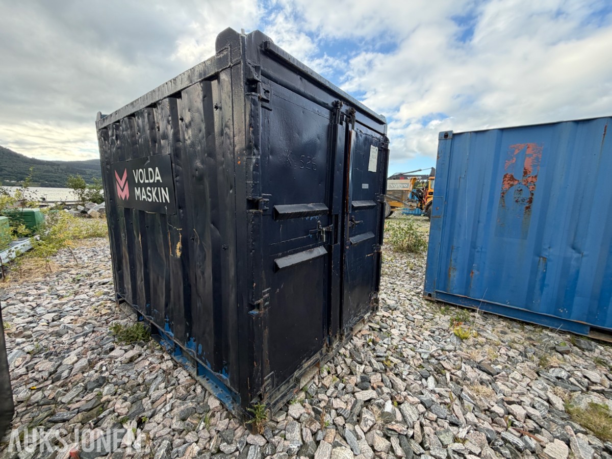 8 fots lager-/verktøycontainer med innredning