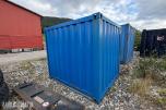 10 fots miljøcontainer med oppsamlingsgulv og diverse innhold