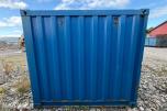 10 fots miljøcontainer med oppsamlingsgulv og diverse innhold