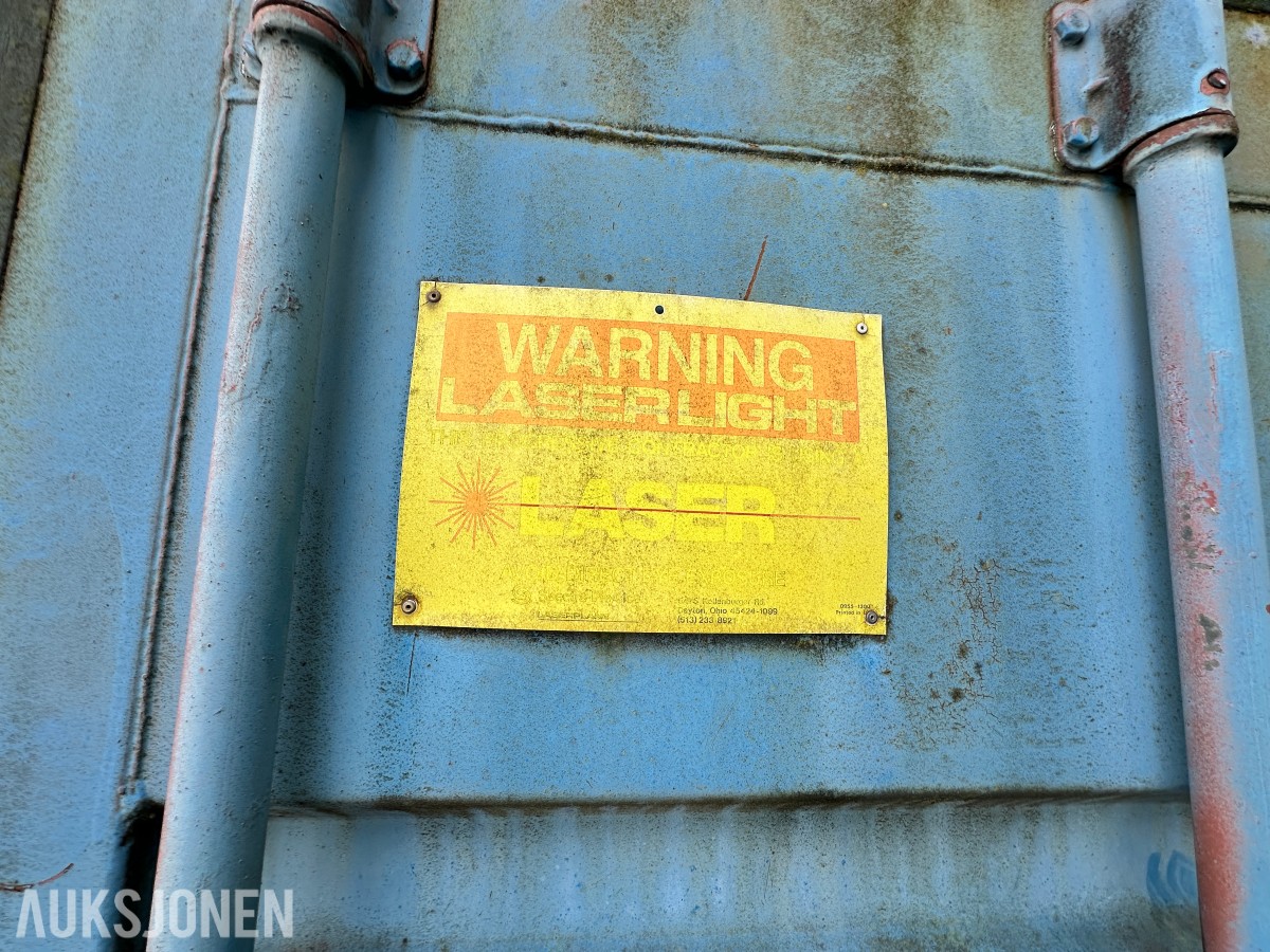 20 fots lagercontainer med hyller og elektrisk opplegg