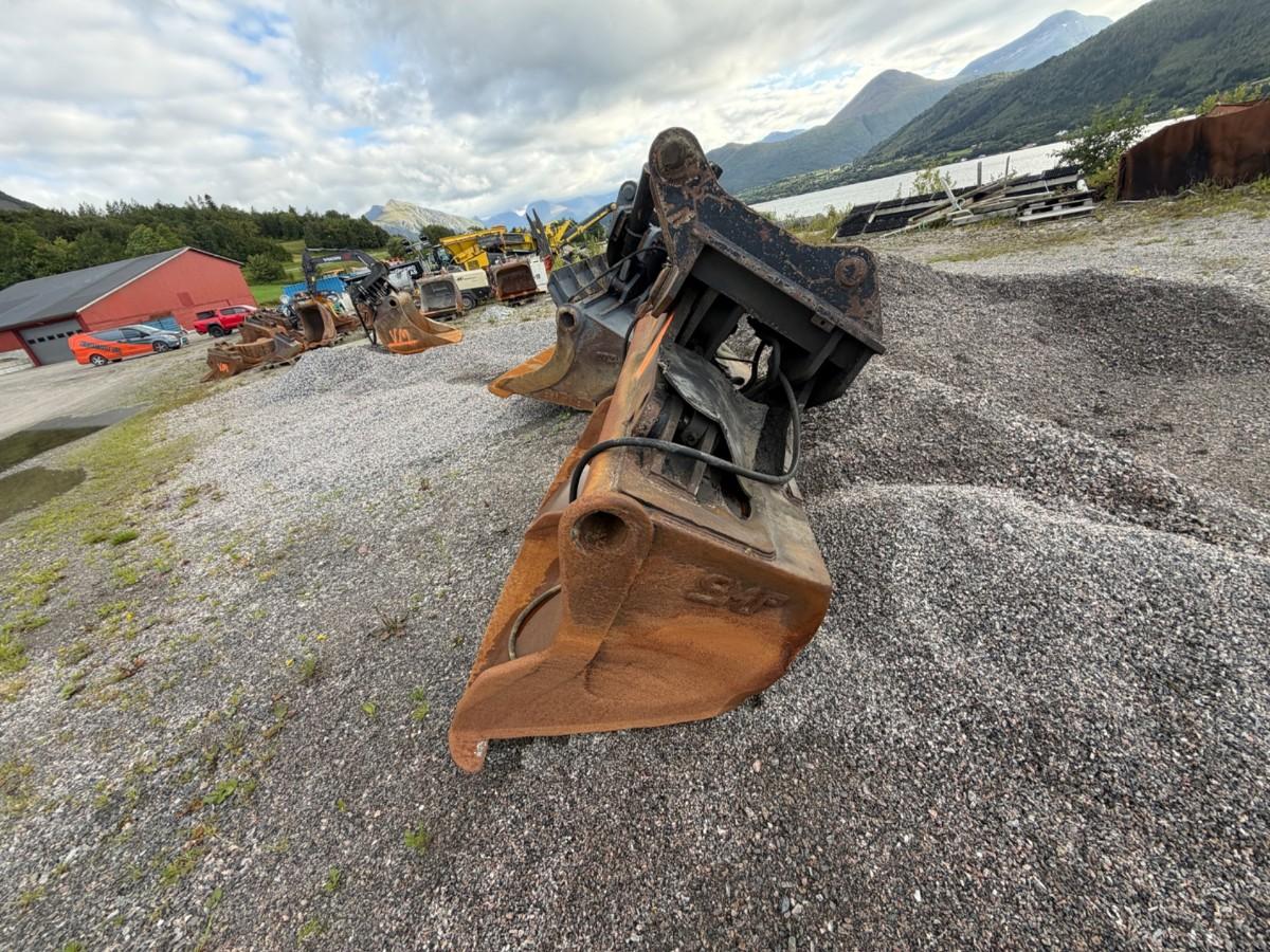 EMA hydraulisk planeringsskuffe 1550 liter , 2000 mm , S80 feste