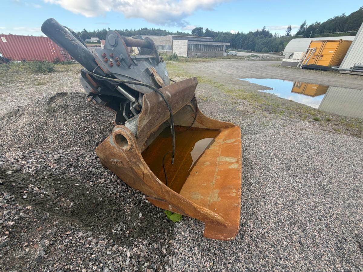 EMA hydraulisk planeringsskuffe 1550 liter , 2000 mm , S80 feste