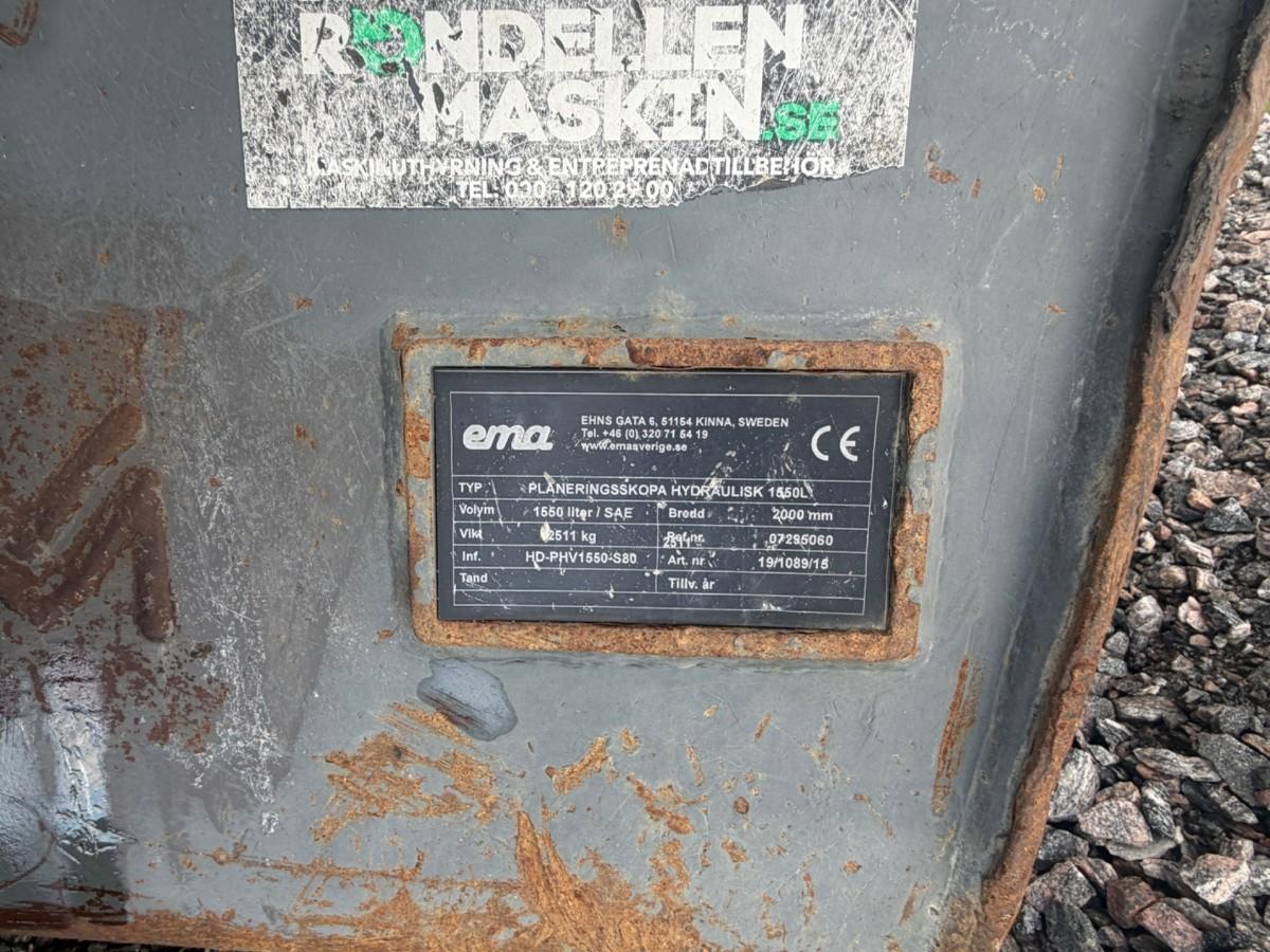 EMA hydraulisk planeringsskuffe 1550 liter , 2000 mm , S80 feste