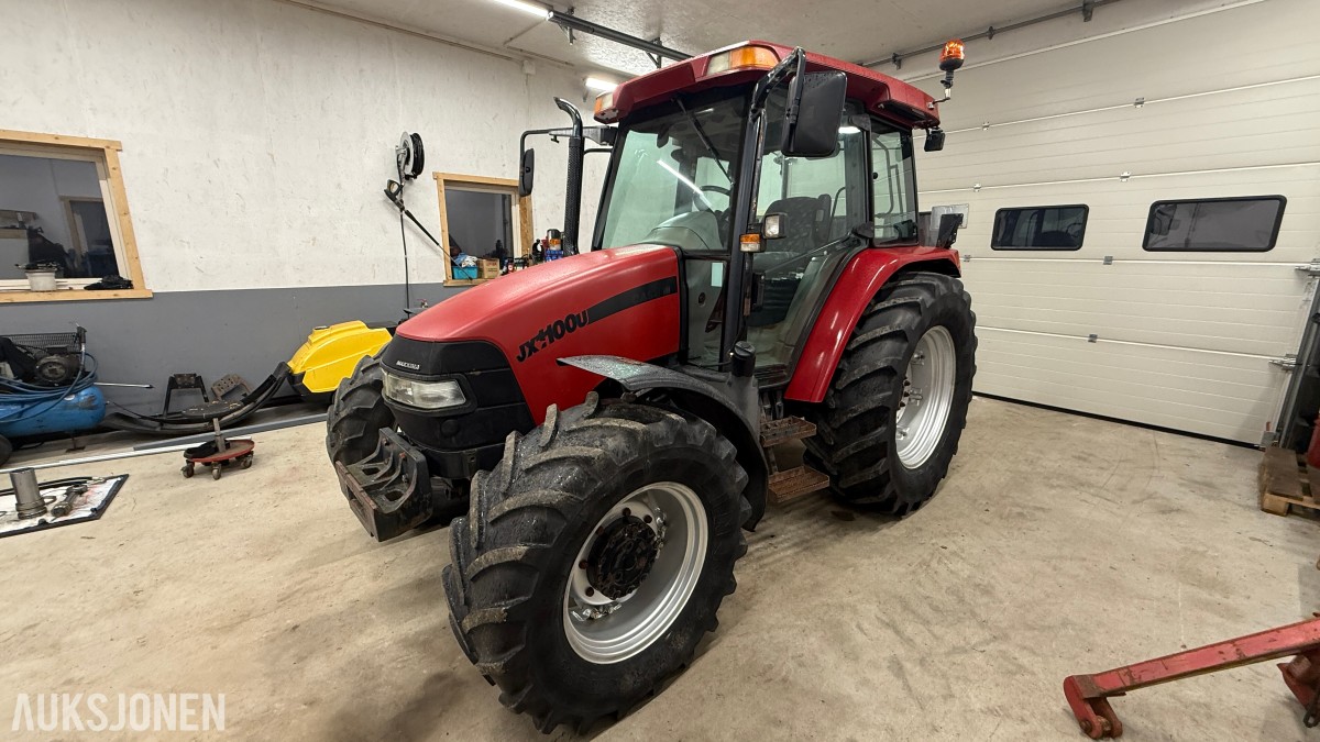 2005 CASE IH JX1100U traktor