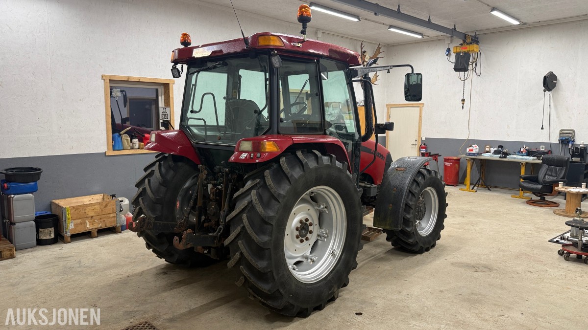 2005 CASE IH JX1100U traktor