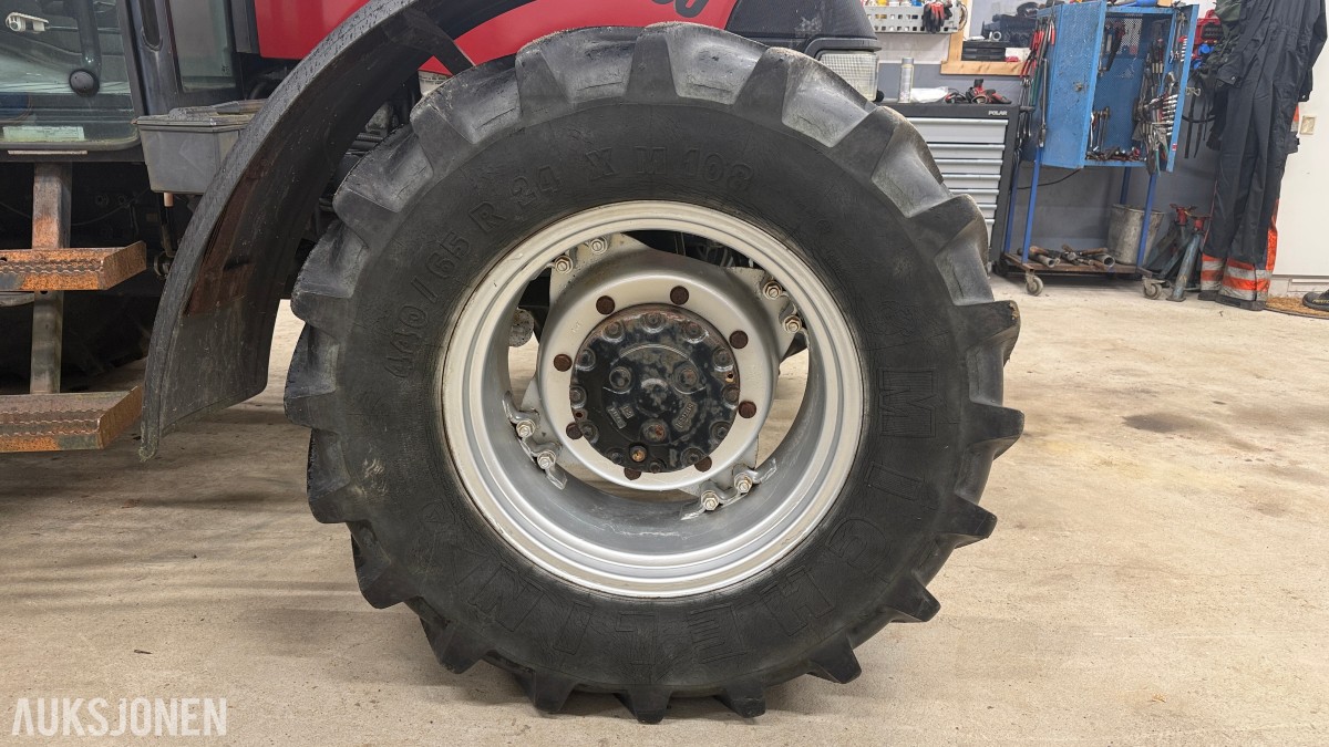 2005 CASE IH JX1100U traktor