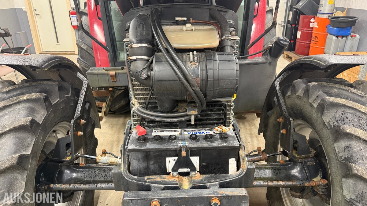 2005 CASE IH JX1100U traktor