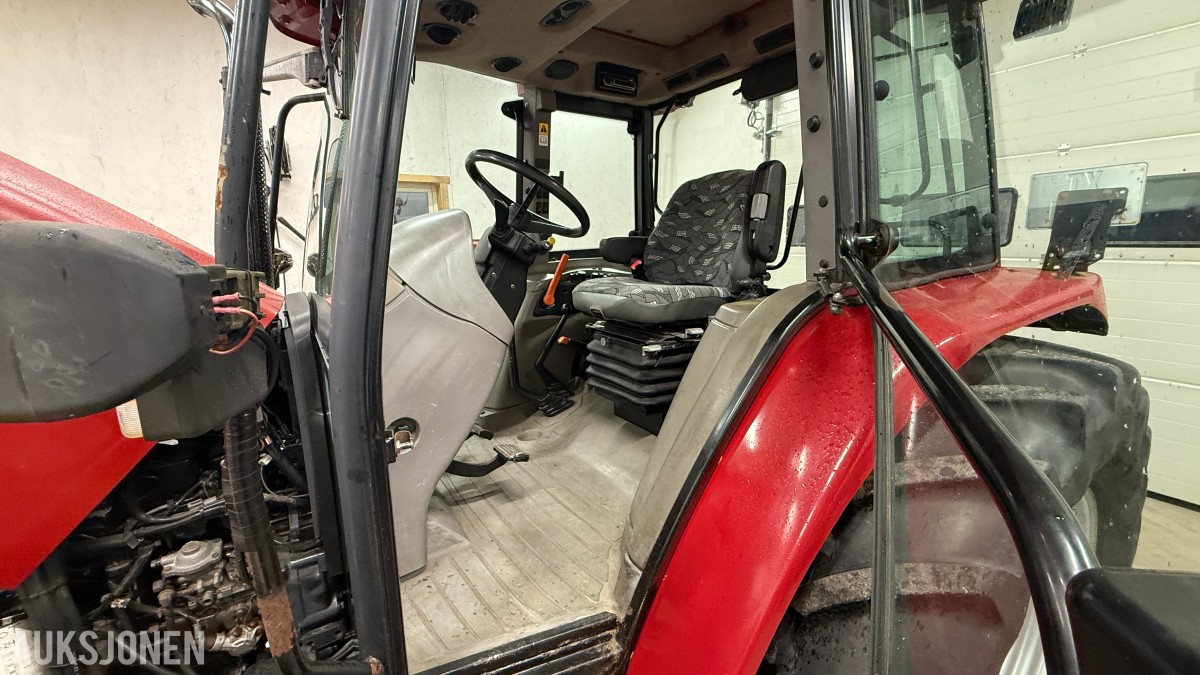 2005 CASE IH JX1100U traktor