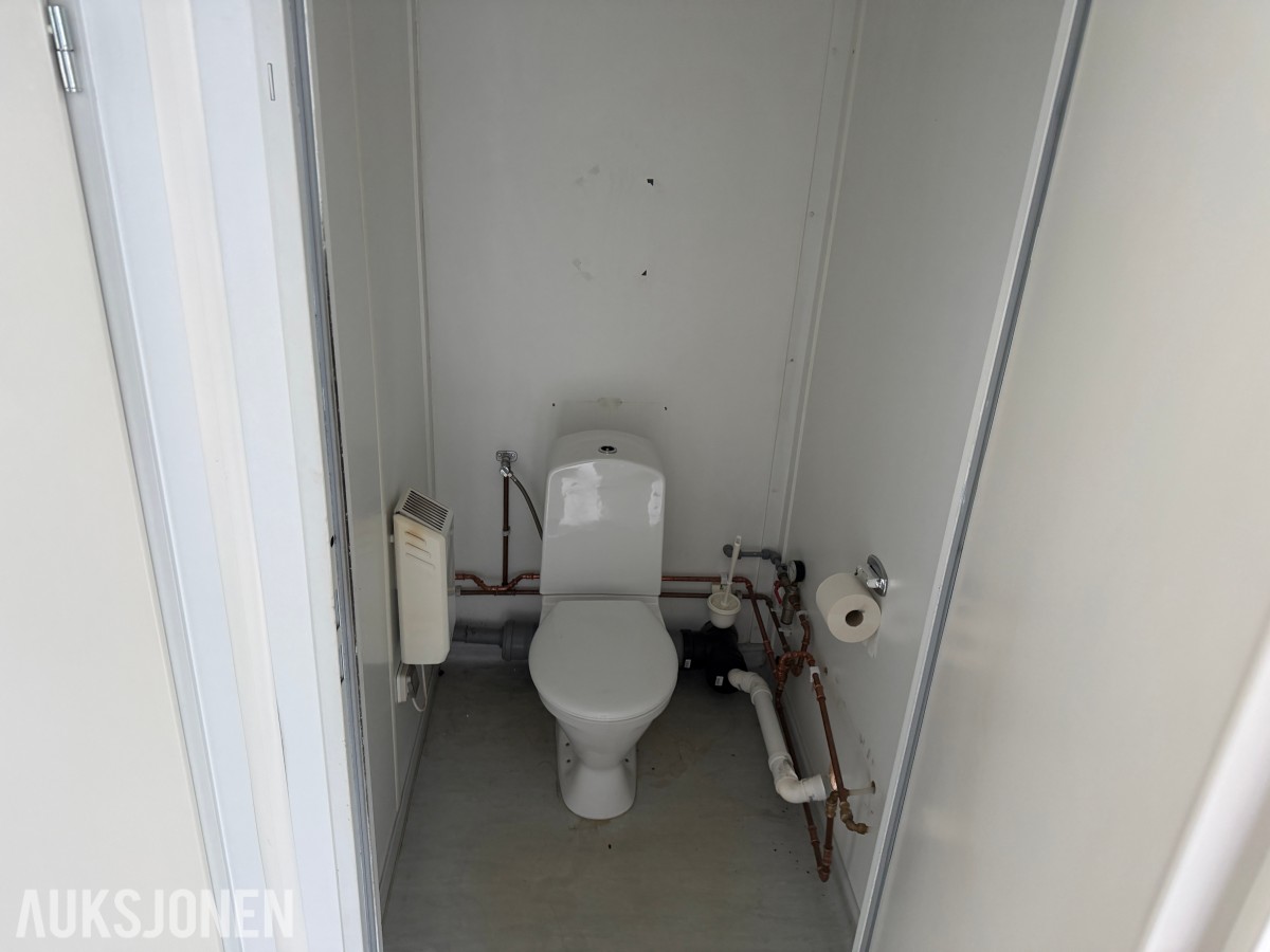 2009 Brakkerigg med flere moduler – kjøkken, garderobe, WC og oppholdsrom med flere moduler – kjøkken, garderobe, WC og oppholdsrom - 4 stykk brakker
