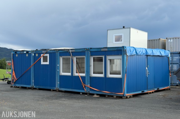 2009 Brakkerigg med flere moduler – kjøkken, garderobe, WC og oppholdsrom med flere moduler – kjøkken, garderobe, WC og oppholdsrom - 4 stykk brakker