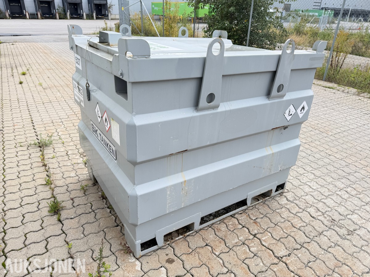 2024 mobiSTEEL-1000 liter 1000L ADR-godkjent dieseltank.