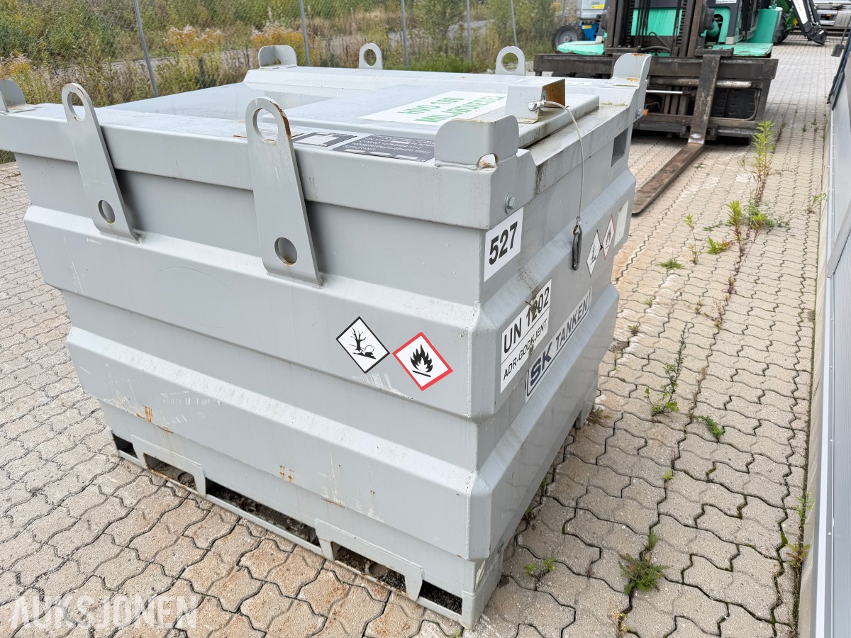 2024 mobiSTEEL-1000 liter 1000L ADR-godkjent dieseltank.