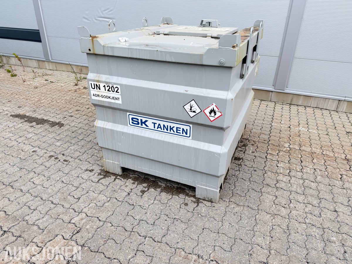 2024 mobiSTEEL-1000 liter tanker 