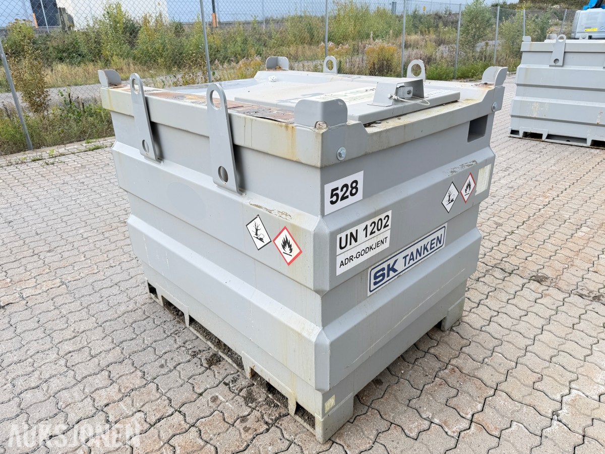 2024 mobiSTEEL-1000 liter tanker 