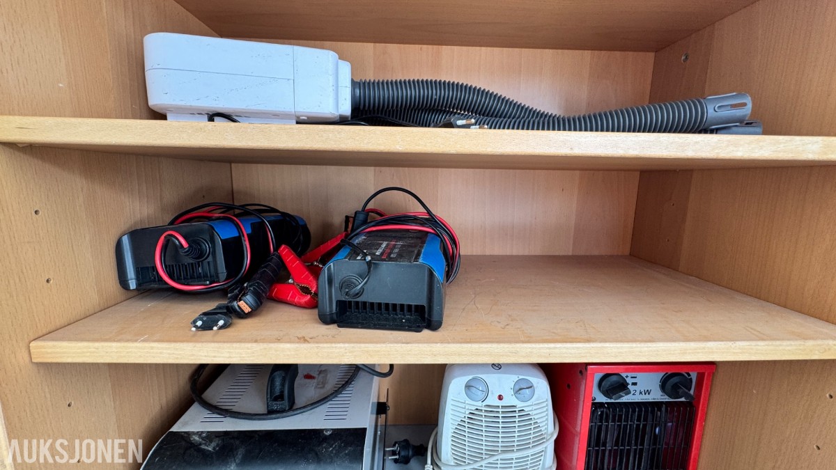 Containex 20-fots mannskapsbrakke / kontorbrakke med inventar