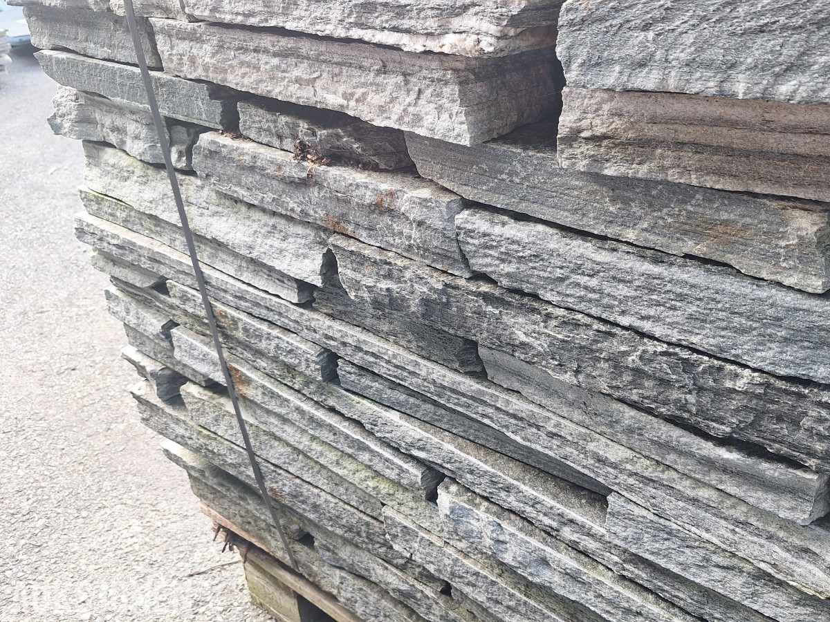 Snåsa murskifer – ca. 6 m² / 2 paller – naturstein til mur