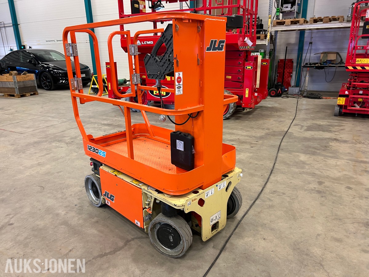 2023 JLG 1230ES elektrisk vertikalmastlift 5,66 m arbeidshøyde