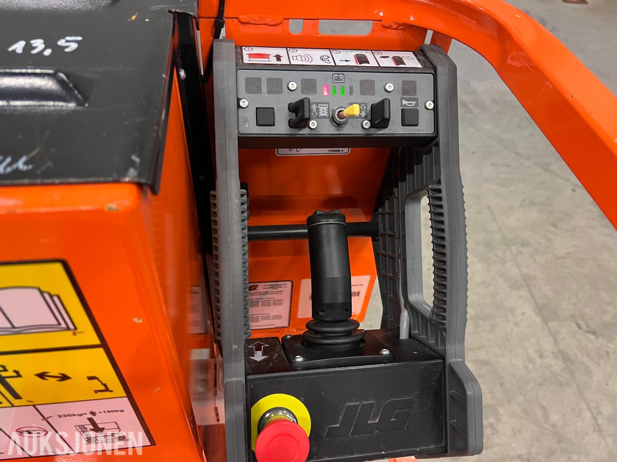 2024 JLG 1230ES