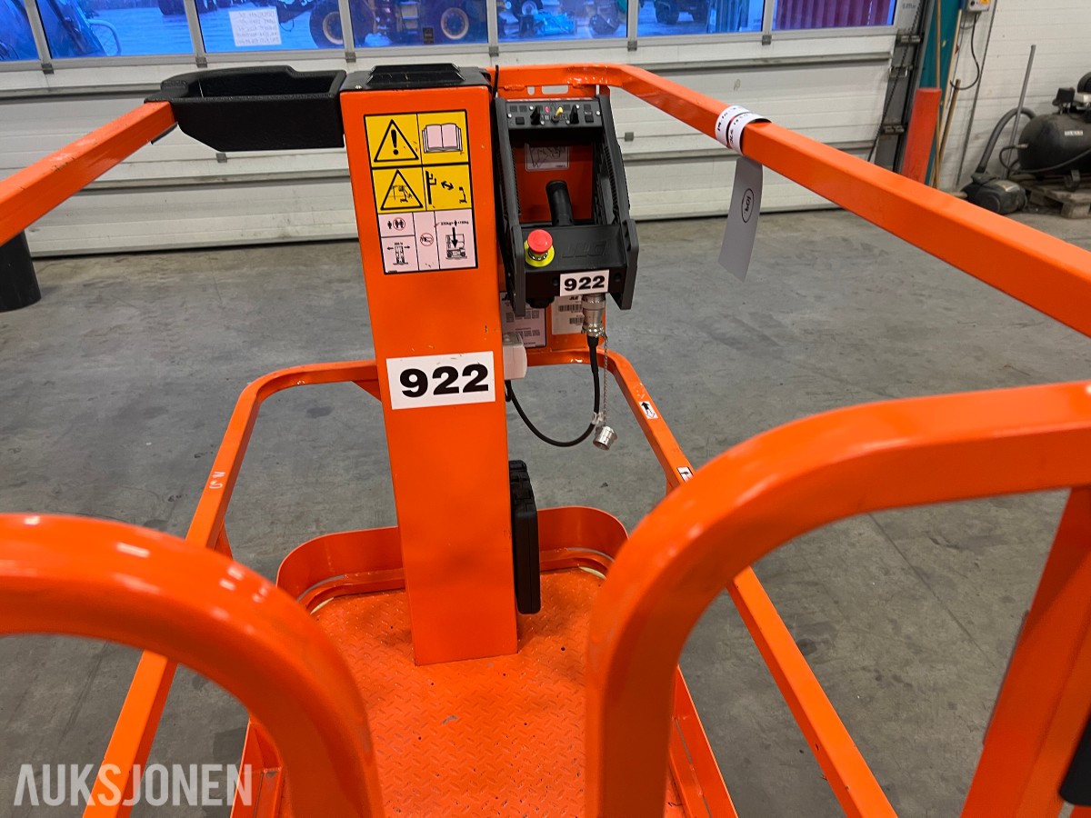 2024 JLG 1230ES