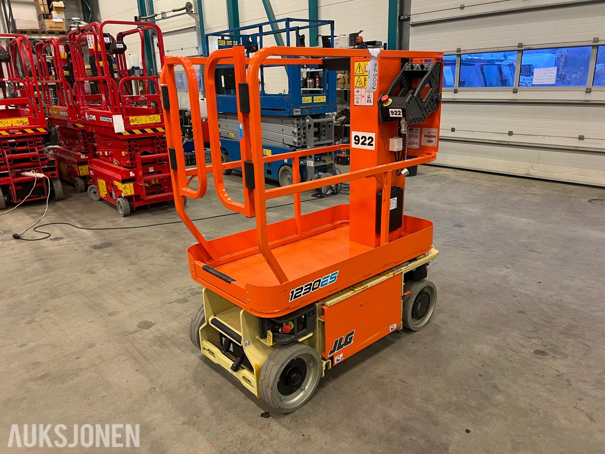 2024 JLG 1230ES