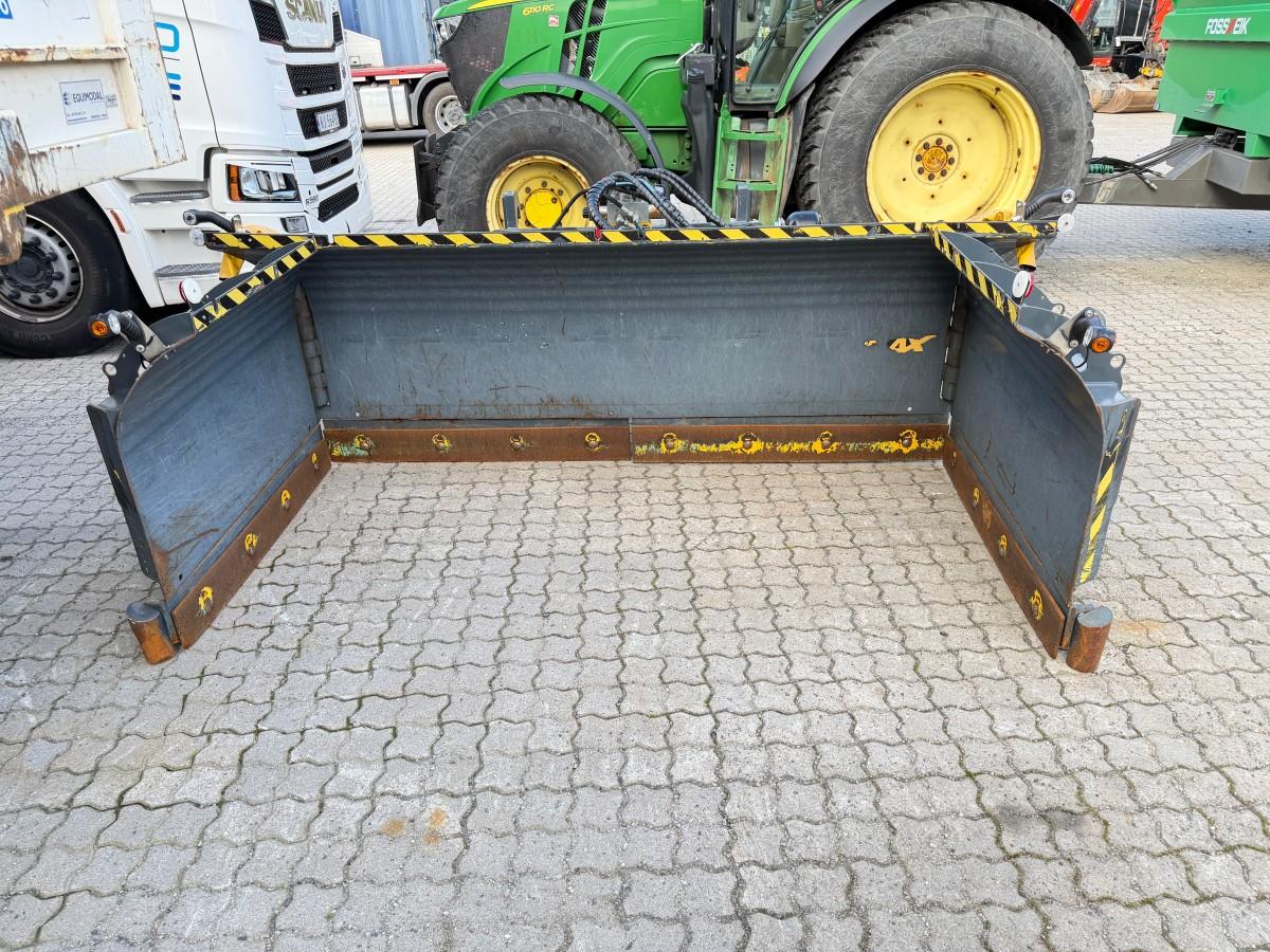2020 Stark U-Plog UAR 4800/2400 BM-HK