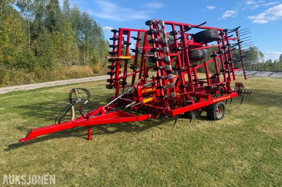 2000 Potila Master 600 harv