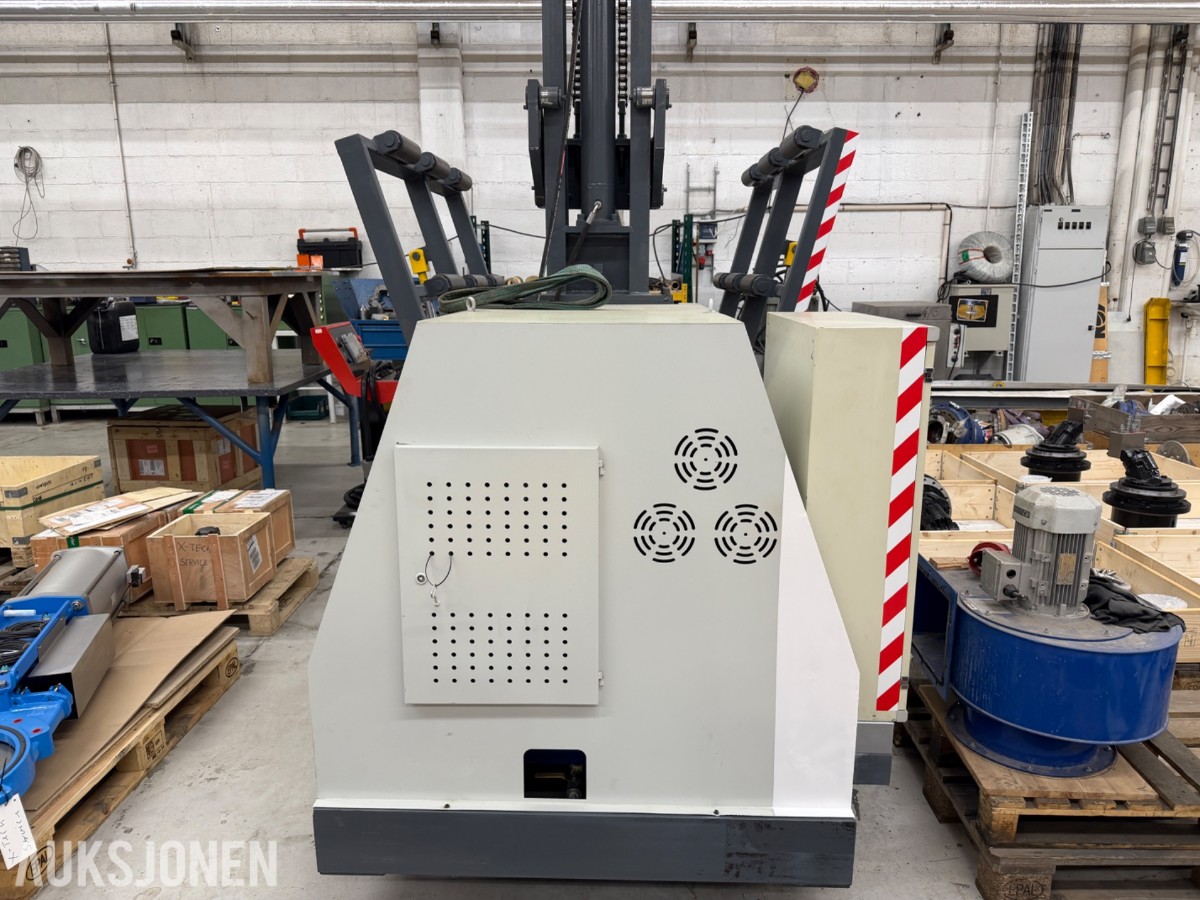 2024 BEKE W12-12×2100 hydraulisk 4-rulls platevalse - 12 mm / 2100 mm