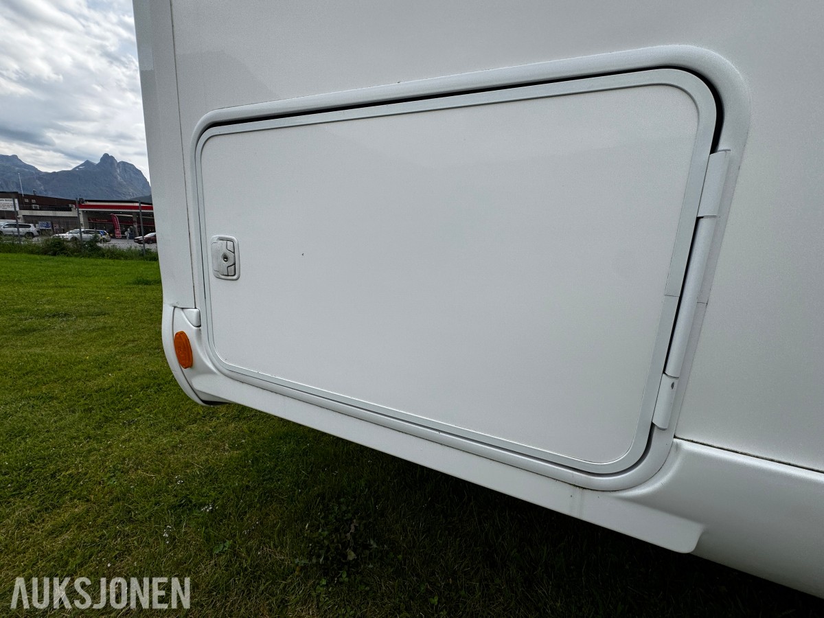 2018 Mclouis Campingbil MC4-75 - 4 sitteplasser - 4 sengeplasser - WC - Dusj - Nyttelast 1197kg - EU ok til juli 2027