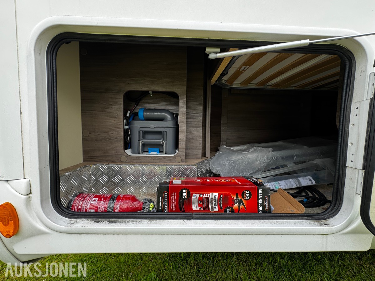 2018 Mclouis Campingbil MC4-75 - 4 sitteplasser - 4 sengeplasser - WC - Dusj - Nyttelast 1197kg - EU ok til juli 2027