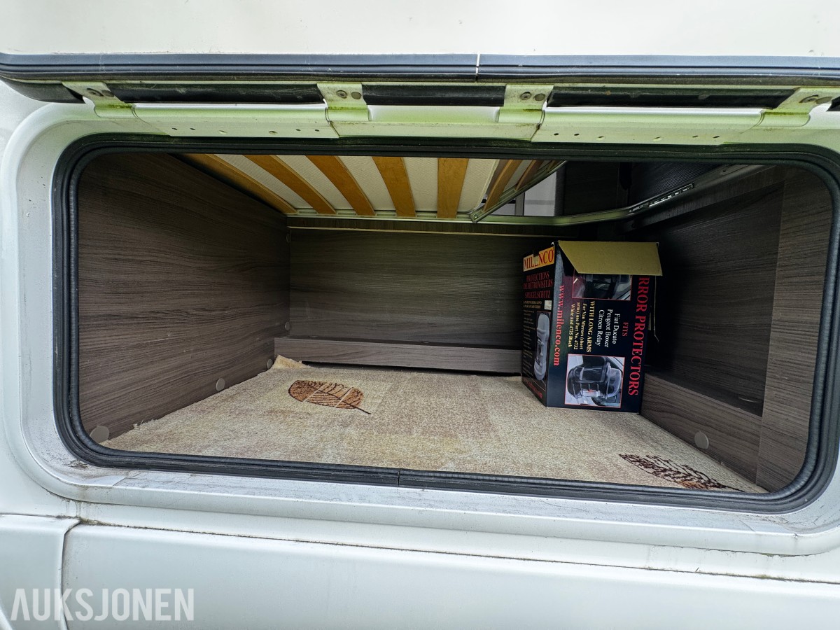2018 Mclouis Campingbil MC4-75 - 4 sitteplasser - 4 sengeplasser - WC - Dusj - Nyttelast 1197kg - EU ok til juli 2027