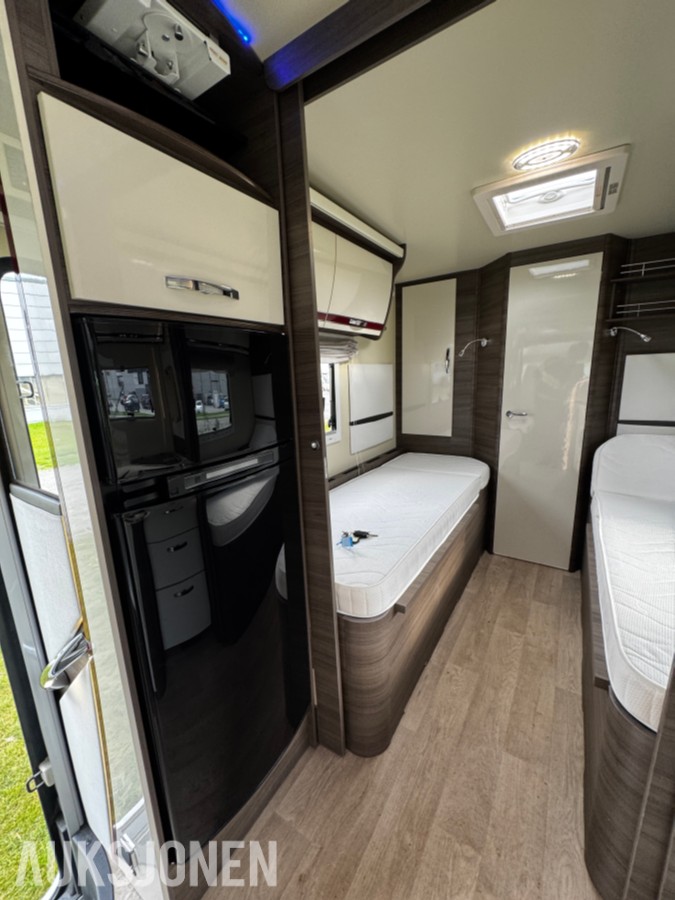 2018 Mclouis Campingbil MC4-75 - 4 sitteplasser - 4 sengeplasser - WC - Dusj - Nyttelast 1197kg - EU ok til juli 2027