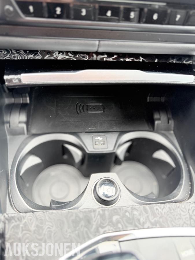 2019 BMW 3-serie, 330i, 76800km, Automat, S+V dekk