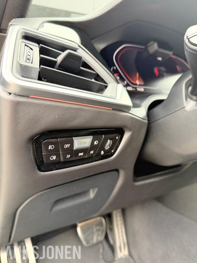 2019 BMW 3-serie, 330i, 76800km, Automat, S+V dekk