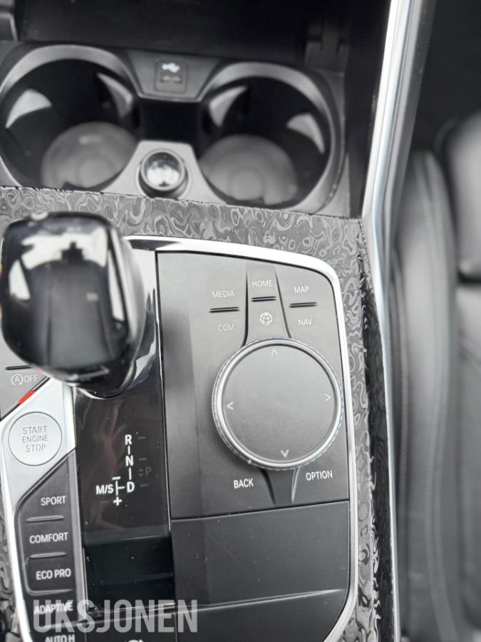 2019 BMW 3-serie, 330i, 76800km, Automat, S+V dekk