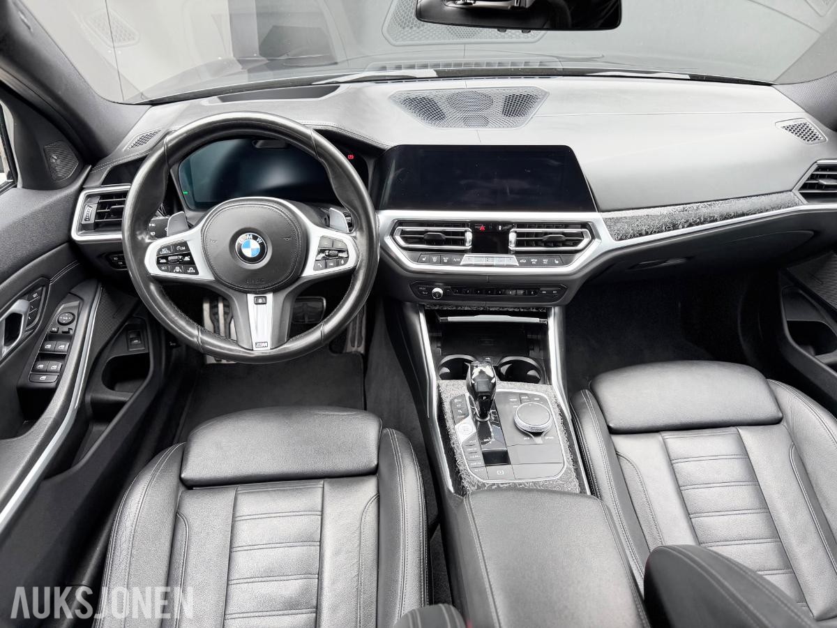 2019 BMW 3-serie, 330i, 76800km, Automat, S+V dekk