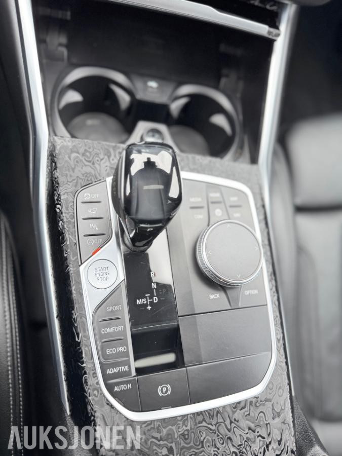 2019 BMW 3-serie, 330i, 76800km, Automat, S+V dekk
