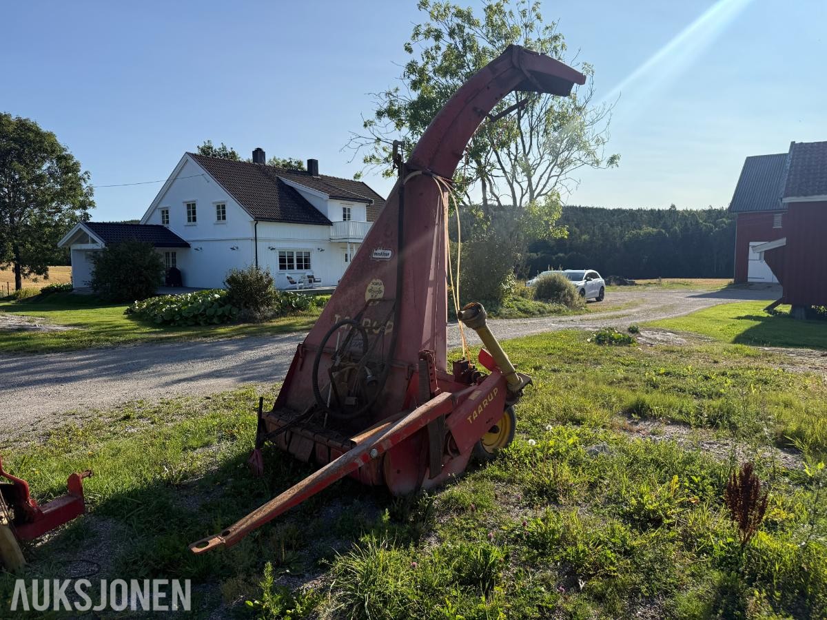 Taarup forhøster med utkastertut - rep.objekt.