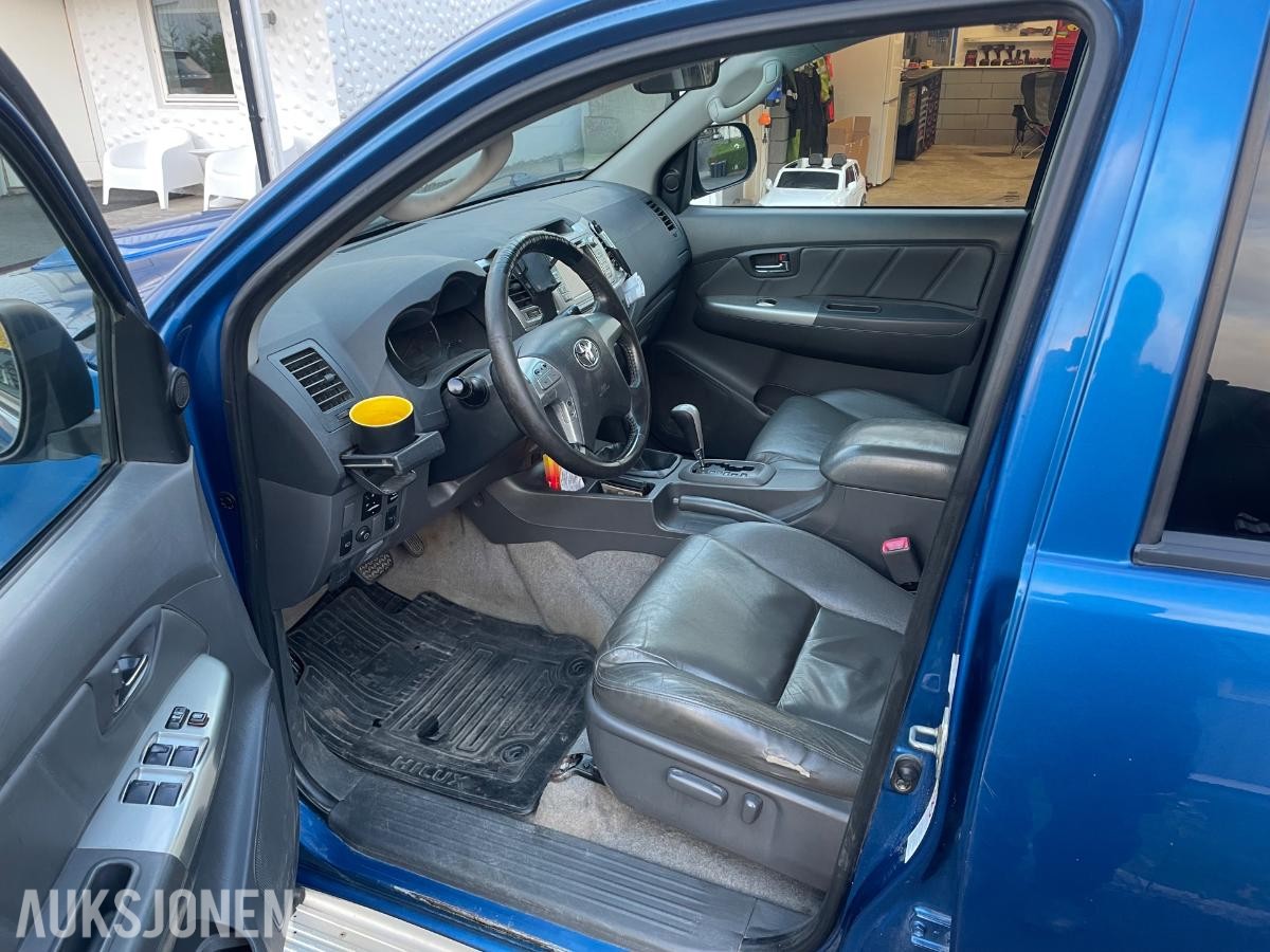 2013 Toyota HiLux 3.0 171hk 4WD hengerfeste eu ok 04.2027