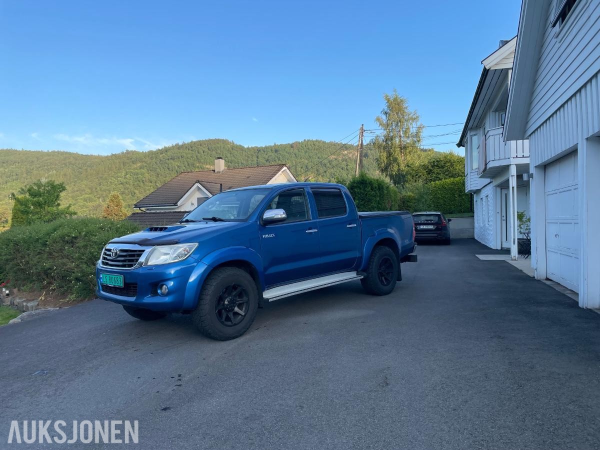 2013 Toyota HiLux 3.0 171hk 4WD hengerfeste eu ok 04.2027