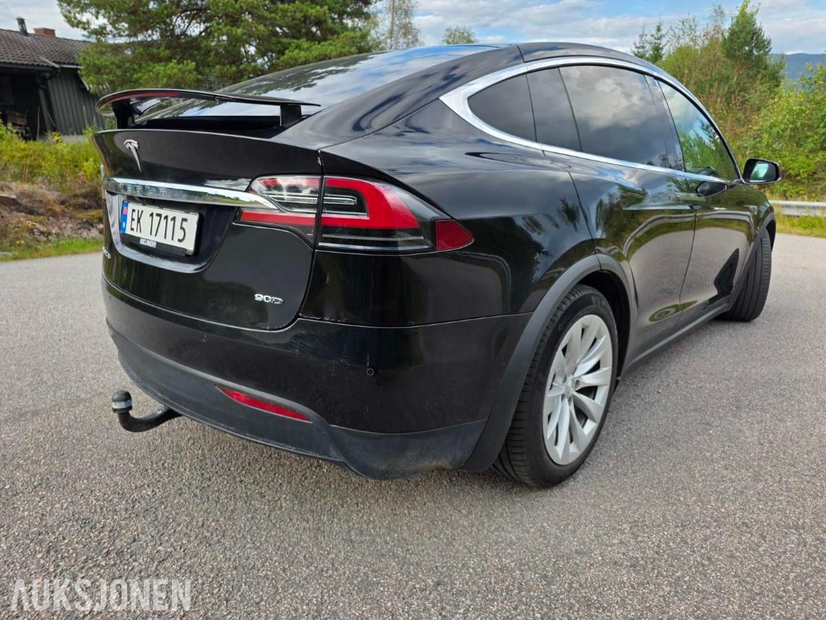 2016 Tesla Model X 90D 6-seter Panorama soltak, Hengerfeste, Ryggekamera