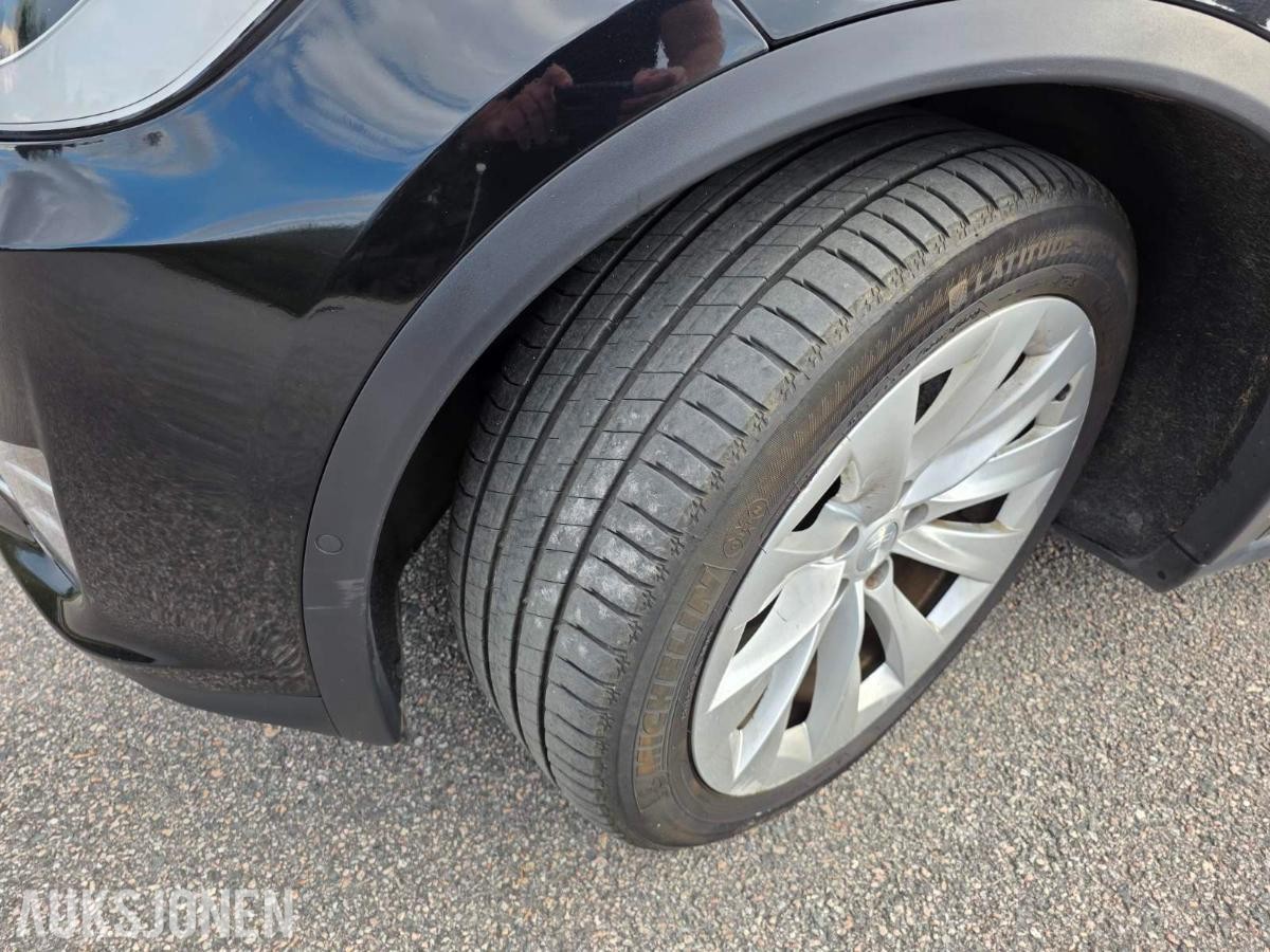 2016 Tesla Model X 90D 6-seter Panorama soltak, Hengerfeste, Ryggekamera