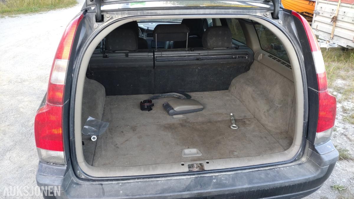 2001 Volvo V70 2.0, Automat, Hengerfeste, S+V dekk, Delebil