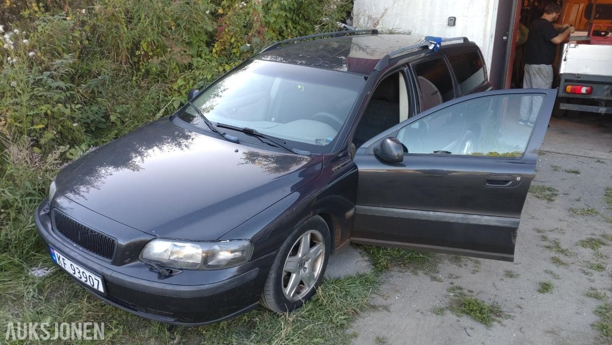 2001 Volvo V70 2.0, Automat, Hengerfeste, S+V dekk, Delebil